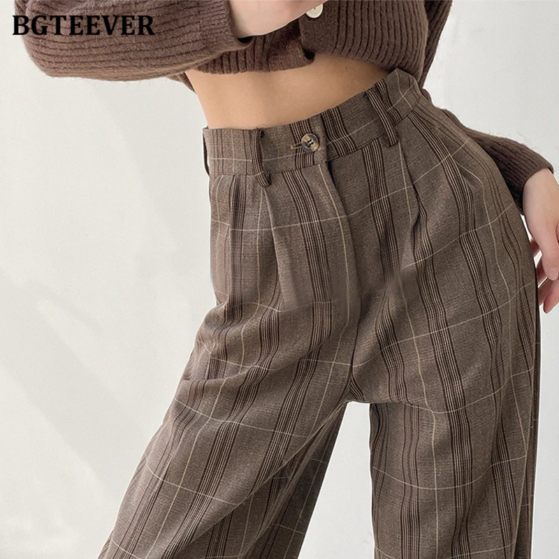 BGTEEVER Vintage Loose Pockets Female Long Pants Summer Casual High Waist Plaid Wide Leg Trousers for Women
BGTEEVER Vintage Loose Pockets Female Long Pants Summer Casual High Waist Plaid Wide Leg Trousers for Women