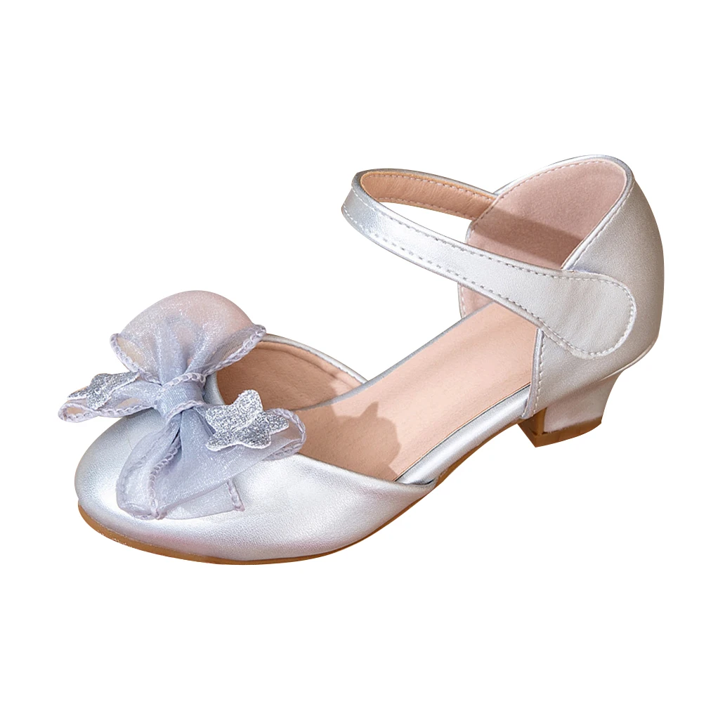 2026 Summer New Girl Princess Shoes Breathable Hollow Fashion Bow Children's Sandals Performance Dress Kid's High Heels Silver
2026 Summer New Girl Princess Shoes Breathable Hollow Fashion Bow Children's Sandals Performance Dress Kid's High Heels Silver
