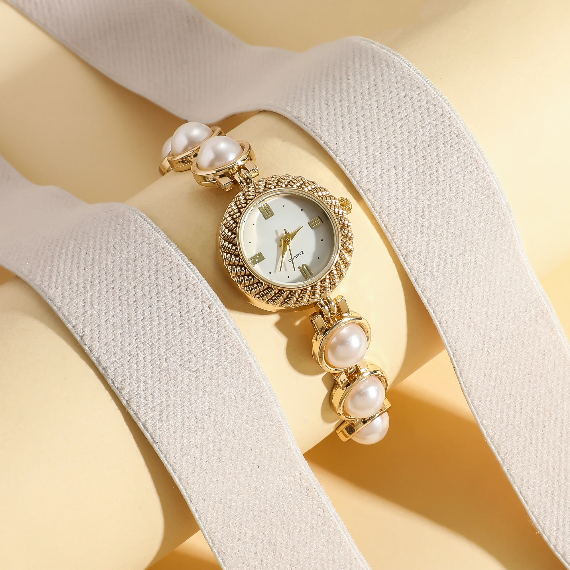 New Fashion Elegant Pearl Bracelet Watch for Women, Luxury Temperament Casual Versatile Ladies Quartz Wristwatch Reloj Mujer
New Fashion Elegant Pearl Bracelet Watch for Women, Luxury Temperament Casual Versatile Ladies Quartz Wristwatch Reloj Mujer