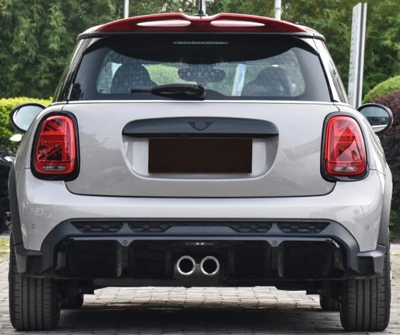 Suitable For 22-23 MINI Cooper's Artist Upgraded And Modified JCW Large Surround F56 Rear Wing
Suitable For 22-23 MINI Cooper's Artist Upgraded And Modified JCW Large Surround F56 Rear Wing