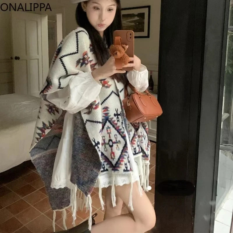 Outwear Shawl Poncho Prorsum Pashmere Scarf Leopard Print Poncho Women Cape and Poncho Tassel Blanket Cloak Poncho Cape
Outwear Shawl Poncho Prorsum Pashmere Scarf Leopard Print Poncho Women Cape and Poncho Tassel Blanket Cloak Poncho Cape
