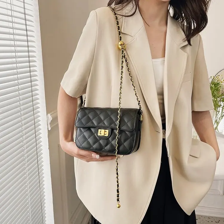 2026 Bag Women's Bag New Fashion Diamond Square Bag Mini Chain Bag Student Wallet Korean Version Messenger Bag
2026 Bag Women's Bag New Fashion Diamond Square Bag Mini Chain Bag Student Wallet Korean Version Messenger Bag