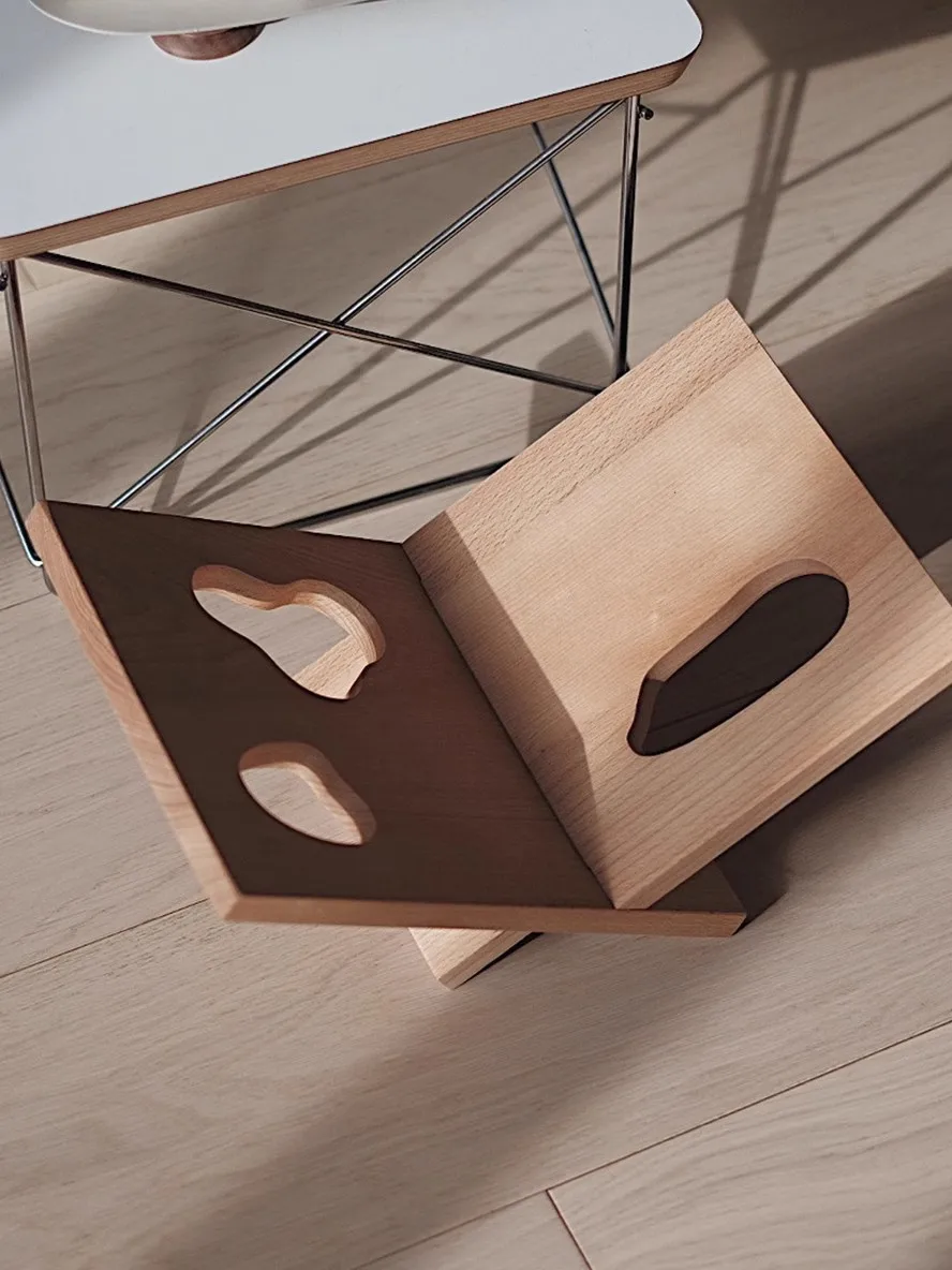 Nordic Light Luxury Creativity Design Medieval Style Wooden Magazine Rack Home Furnishing Decoration Wooden Frame Ornament Books
Nordic Light Luxury Creativity Design Medieval Style Wooden Magazine Rack Home Furnishing Decoration Wooden Frame Ornament Books