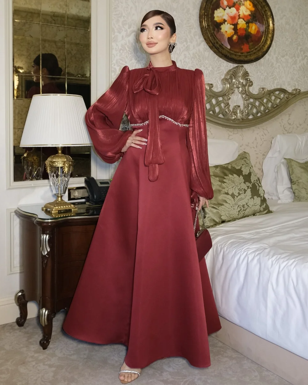 Customized Matching Exquisite Pleat Rhinestone A-line High Collar Long Dresses Bespoke Occasion Dresses Elegant Sizes Available
Customized Matching Exquisite Pleat Rhinestone A-line High Collar Long Dresses Bespoke Occasion Dresses Elegant Sizes Available