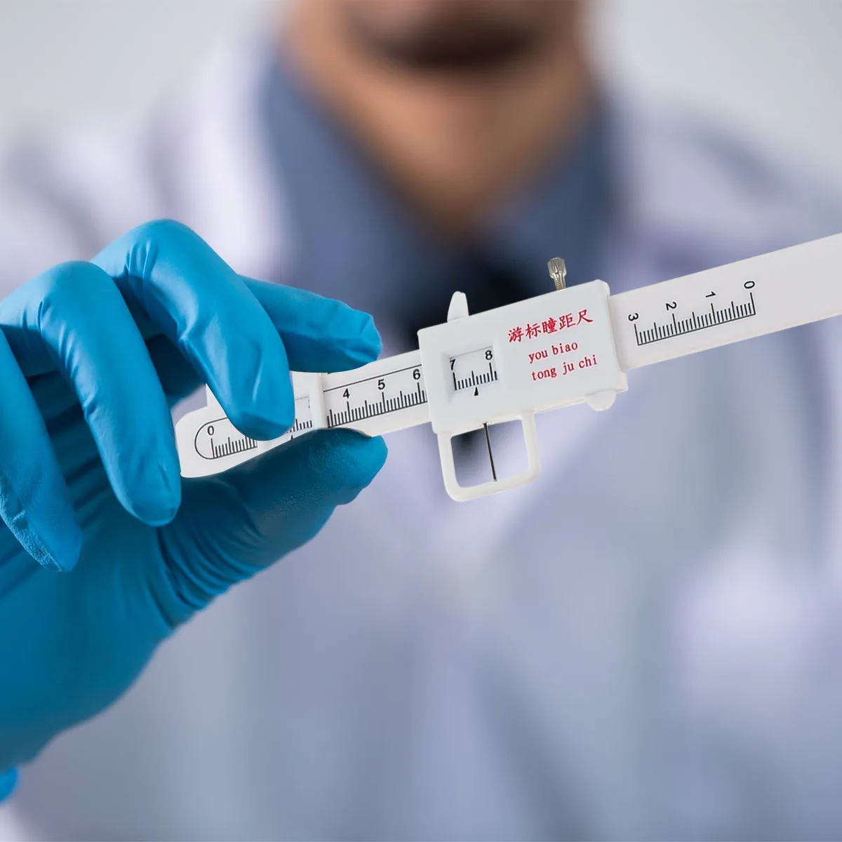 Plastic Pupil Distance PD Measuring Tool Lightweight Accurate Scale Medical Use Hospital Pharmaceutical Supplies Pupil
Plastic Pupil Distance PD Measuring Tool Lightweight Accurate Scale Medical Use Hospital Pharmaceutical Supplies Pupil