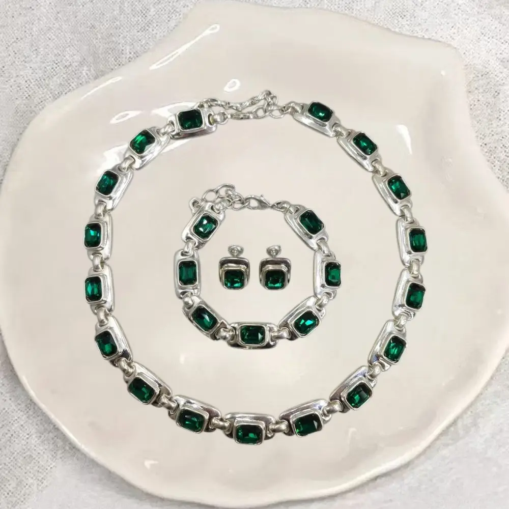 2026 Spring Elegant Noble Green Crystal Set Jewelry Three Piece Set Banquet Gift
2026 Spring Elegant Noble Green Crystal Set Jewelry Three Piece Set Banquet Gift