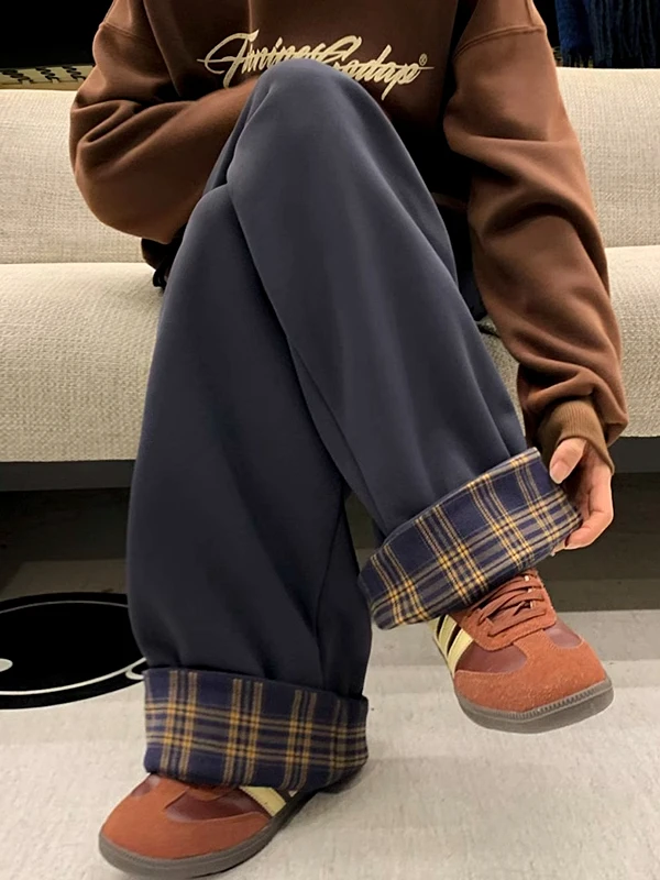 Мужские повседневные брюки больших размеров в стиле ретро, широкие, прямого кроя, теплые спортивные штаны, японский стиль, свободный крой, высокая талия, молодежный стиль
Мужские повседневные брюки больших размеров в стиле ретро, широкие, прямого кроя, теплые спортивные штаны, японский стиль, свободный крой, высокая талия, молодежный стиль