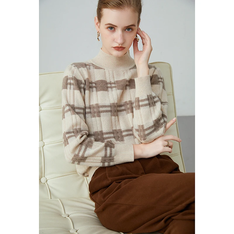 Autumn Winter New Women's Half High Collar Cashmere Sweater Stripe Pullover Knitted Wool Top Loose Thickened Cashmere Sweater
Autumn Winter New Women's Half High Collar Cashmere Sweater Stripe Pullover Knitted Wool Top Loose Thickened Cashmere Sweater