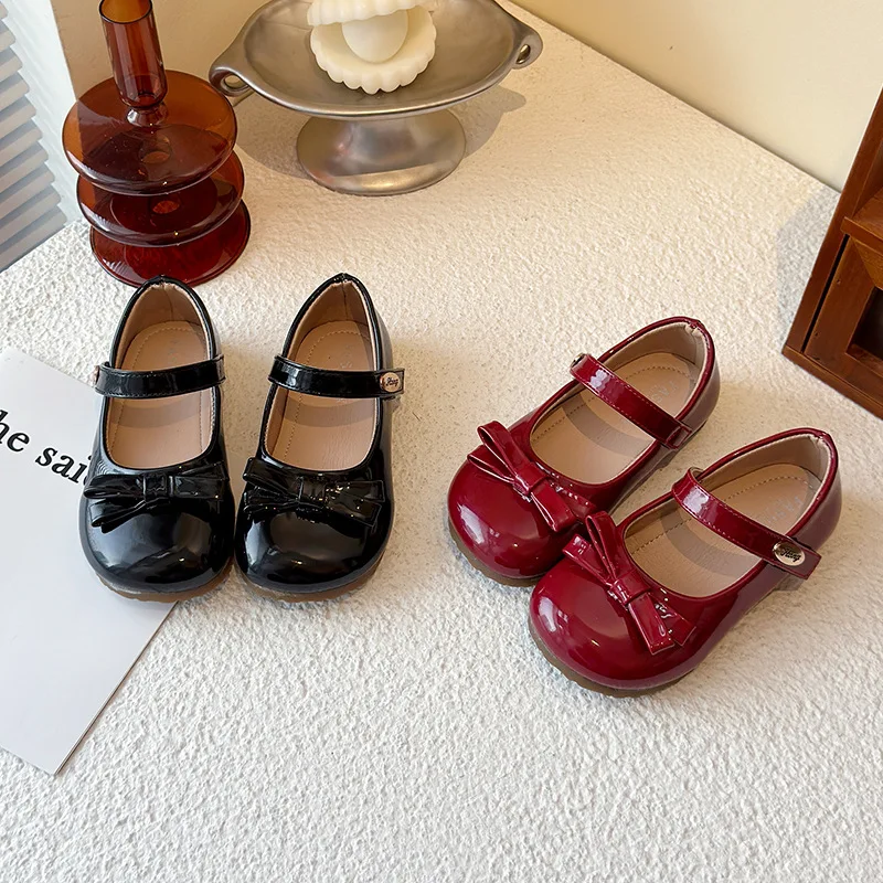 Осень 2023, новые детские кожаные ботинки в британском стиле, простая обувь принцессы с бантом для девочек, удобная нескользящая детская обувь для отдыха и выступлений
Осень 2023, новые детские кожаные ботинки в британском стиле, простая обувь принцессы с бантом для девочек, удобная нескользящая детская обувь для отдыха и выступлений