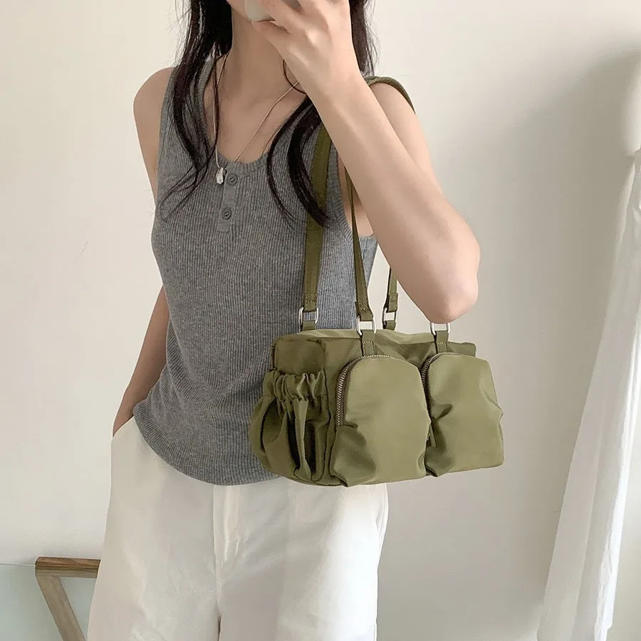 Women Tote Bag Fashion Y2K Small Nylon Crossbody Bag Korean Style Casual Shoulder Zipper Handbag Bucket Bags
Women Tote Bag Fashion Y2K Small Nylon Crossbody Bag Korean Style Casual Shoulder Zipper Handbag Bucket Bags