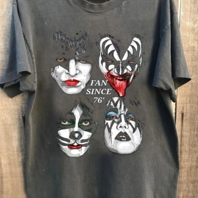 American Kiss Rare Design Charcoal Neutral Shirt Unisex T-Shirt Summer New Vintage Fashion Men's and Women's Streetwear
American Kiss Rare Design Charcoal Neutral Shirt Unisex T-Shirt Summer New Vintage Fashion Men's and Women's Streetwear