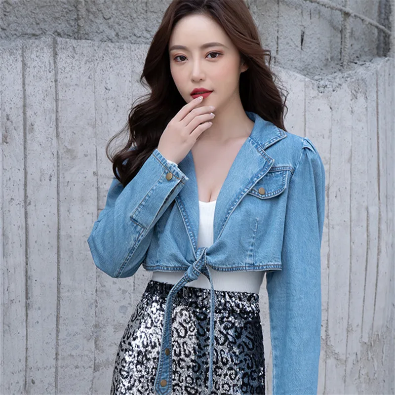Vintage Washed Blue Ultra Short Denim Cardigan Jacket Spring Autumn Women Loose Suit Collar Long Sleeve Jeans Jacket Streetwear
Vintage Washed Blue Ultra Short Denim Cardigan Jacket Spring Autumn Women Loose Suit Collar Long Sleeve Jeans Jacket Streetwear