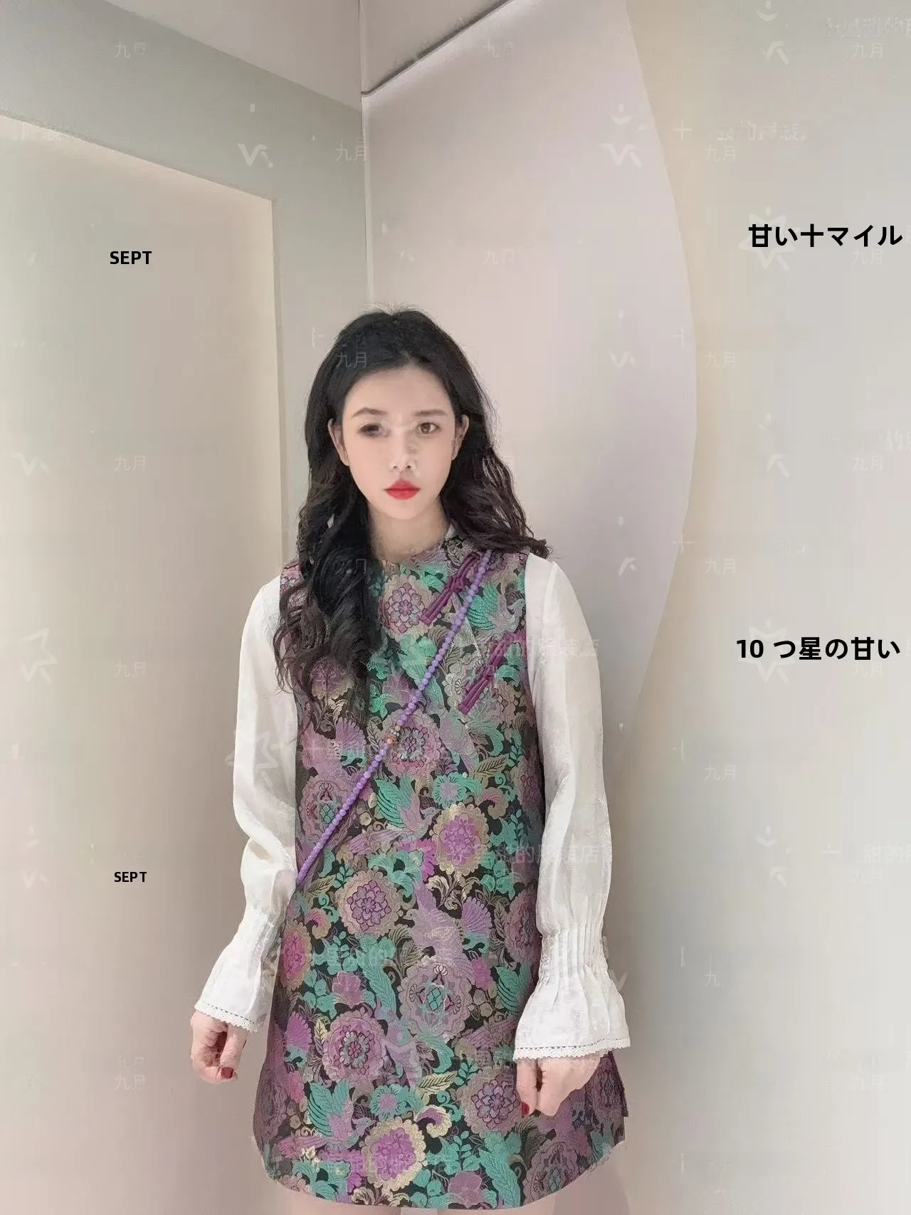 Новая осенняя юбка-миди с вышивкой в виде фиолетовых цветов высокого разрешения и новый китайский корсетный топ с косточками
Новая осенняя юбка-миди с вышивкой в виде фиолетовых цветов высокого разрешения и новый китайский корсетный топ с косточками