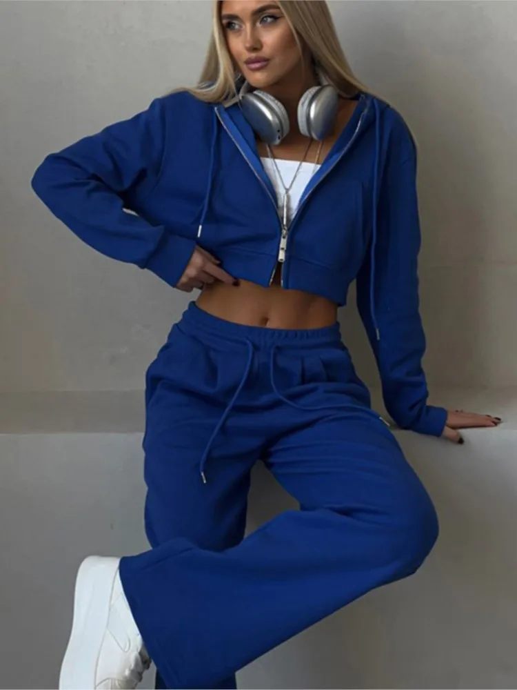 Autumn New Women's Solid Color Short Waist-exposed Upper Body Suit Fashionable Casual Hooded Cardigan Lace-up Two-piece Set
Autumn New Women's Solid Color Short Waist-exposed Upper Body Suit Fashionable Casual Hooded Cardigan Lace-up Two-piece Set