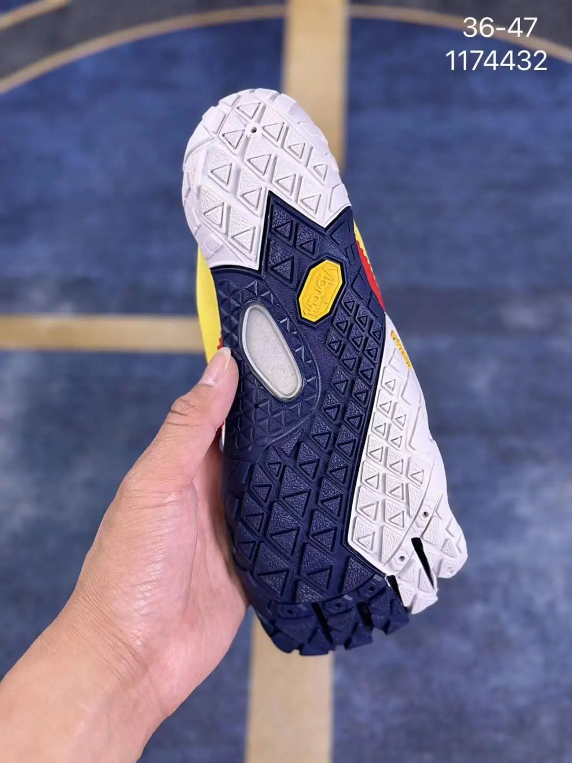 New cool wear-resistant lightweight high-top men's five-toe weightlifting shoes indoor yoga fitness training double shoes
New cool wear-resistant lightweight high-top men's five-toe weightlifting shoes indoor yoga fitness training double shoes