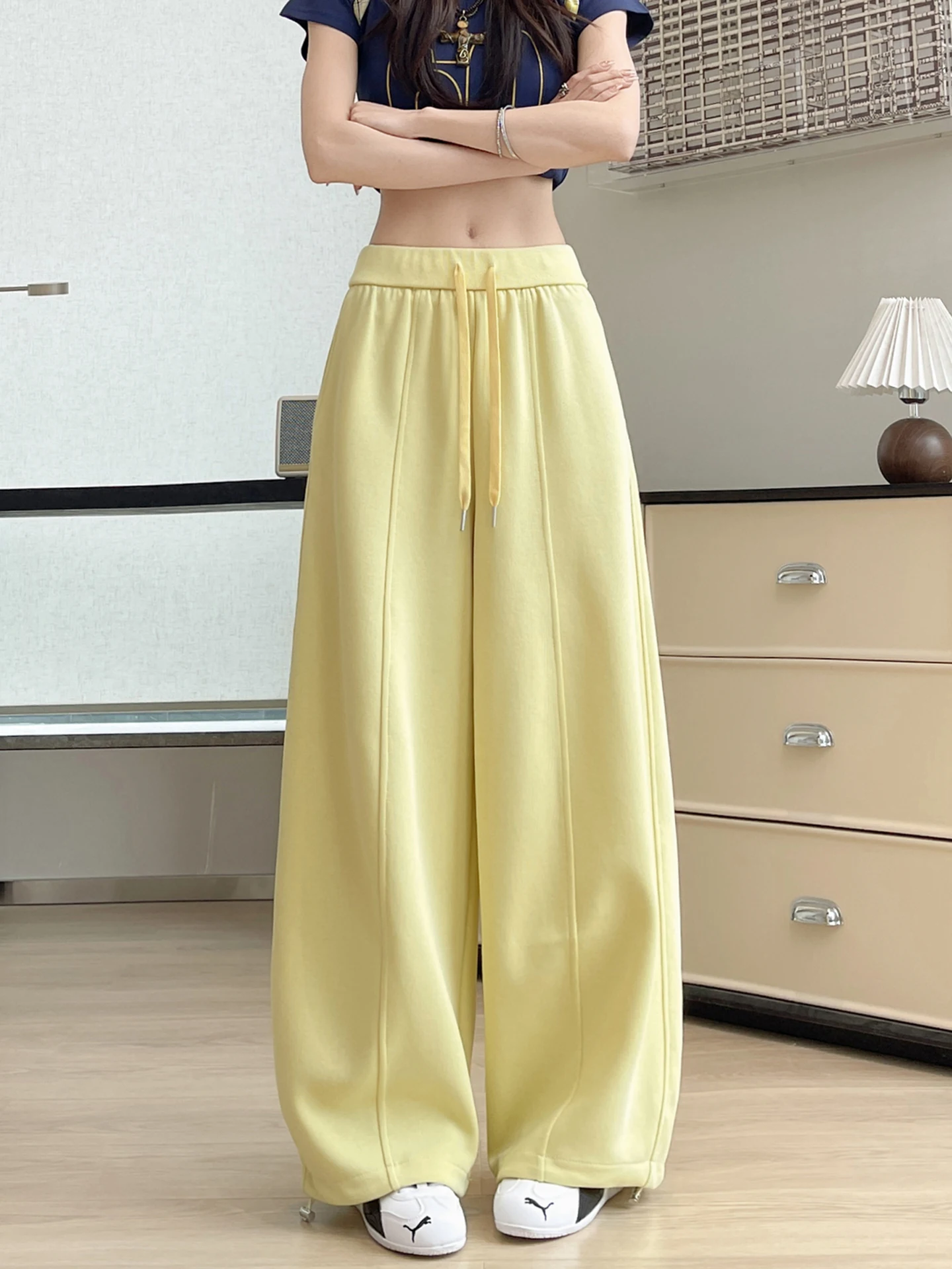 American Style High Waist Thin New Loose Wide Leg Pants Women's Sports Trousers Summer Straight Cut Elastic Waist Cotton Poly...
American Style High Waist Thin New Loose Wide Leg Pants Women's Sports Trousers Summer Straight Cut Elastic Waist Cotton Poly...