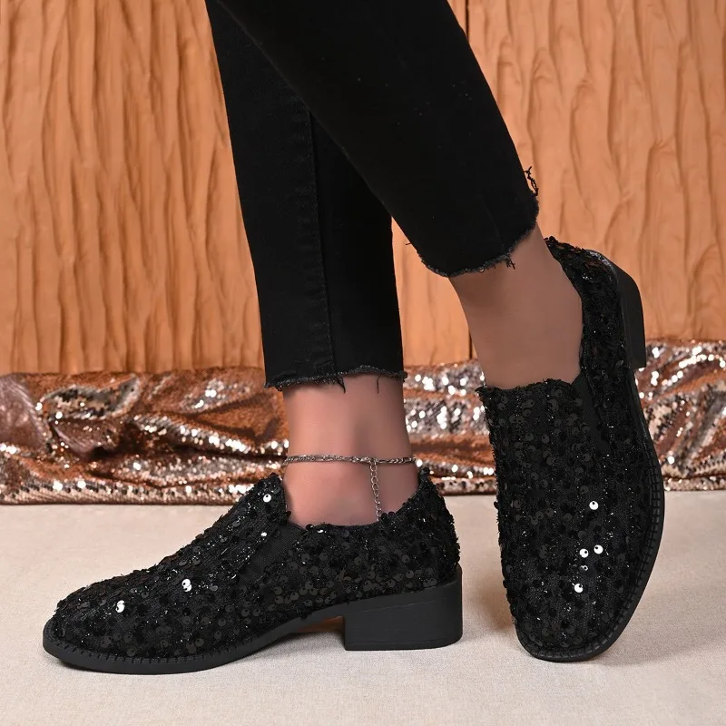 2026 New Women's Shoes Spring/Autumn Sequin Cloth Low Heel Single Shoes Deep Mouth Soft Sole Non-slip Block Heel Women Shoes
2026 New Women's Shoes Spring/Autumn Sequin Cloth Low Heel Single Shoes Deep Mouth Soft Sole Non-slip Block Heel Women Shoes