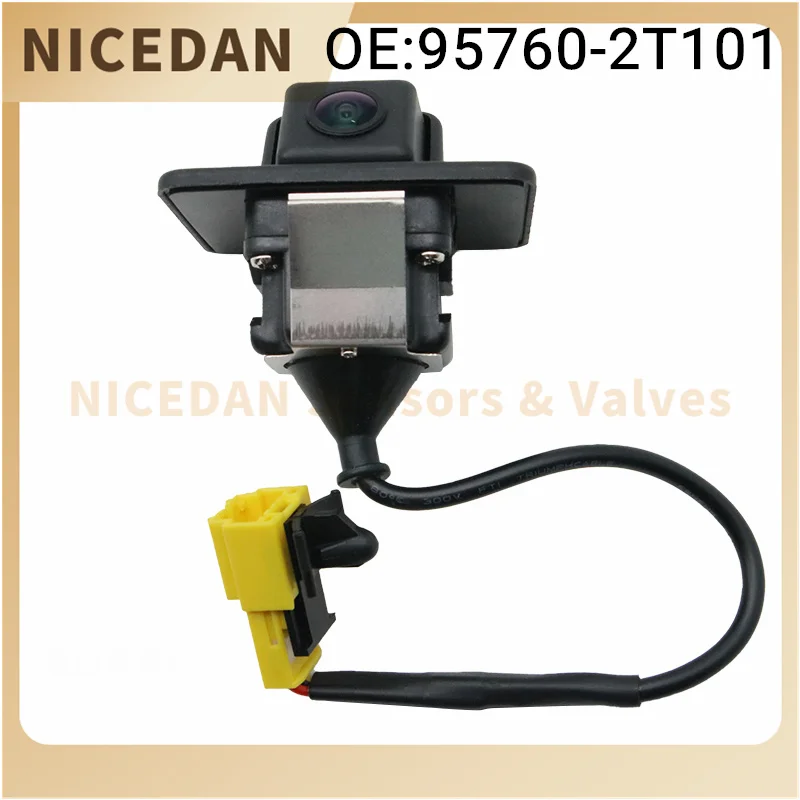 95760-2T101 Rear View Camera Reverse Camera Parking Assist Backup Camera for KIA Optima K5 2.0L 2.4L 2011 2012 2013 957602T101
95760-2T101 Rear View Camera Reverse Camera Parking Assist Backup Camera for KIA Optima K5 2.0L 2.4L 2011 2012 2013 957602T101