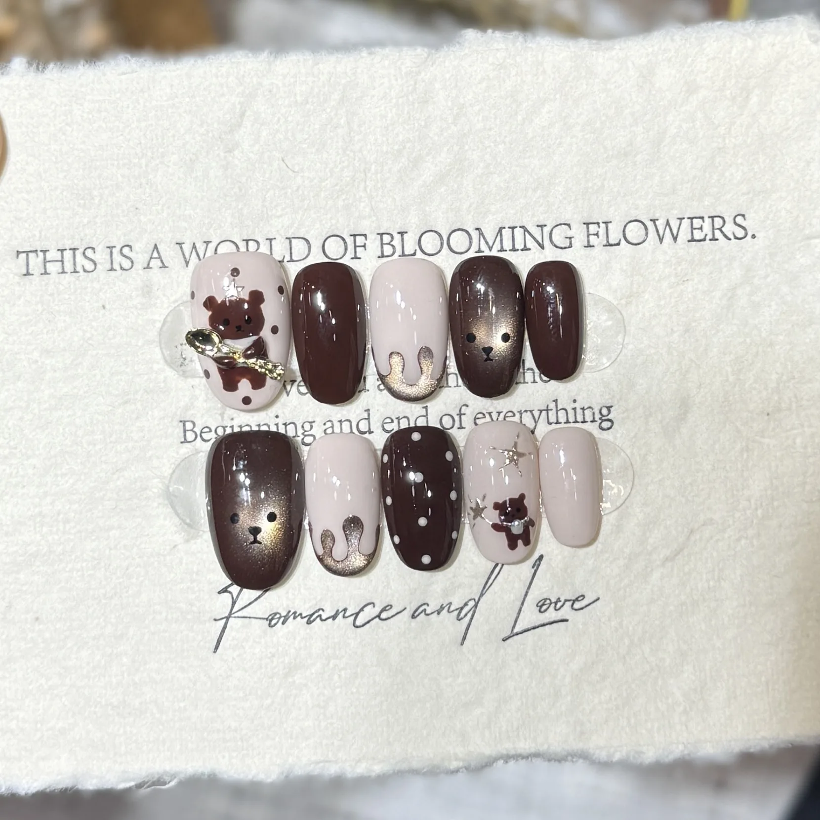 Kawaii Cartoon Cream Bear Handmade Press on Nails with Chocolate Cat Eye Design Full Cover Fake Nails INS Style Manicure Fashion
Kawaii Cartoon Cream Bear Handmade Press on Nails with Chocolate Cat Eye Design Full Cover Fake Nails INS Style Manicure Fashion