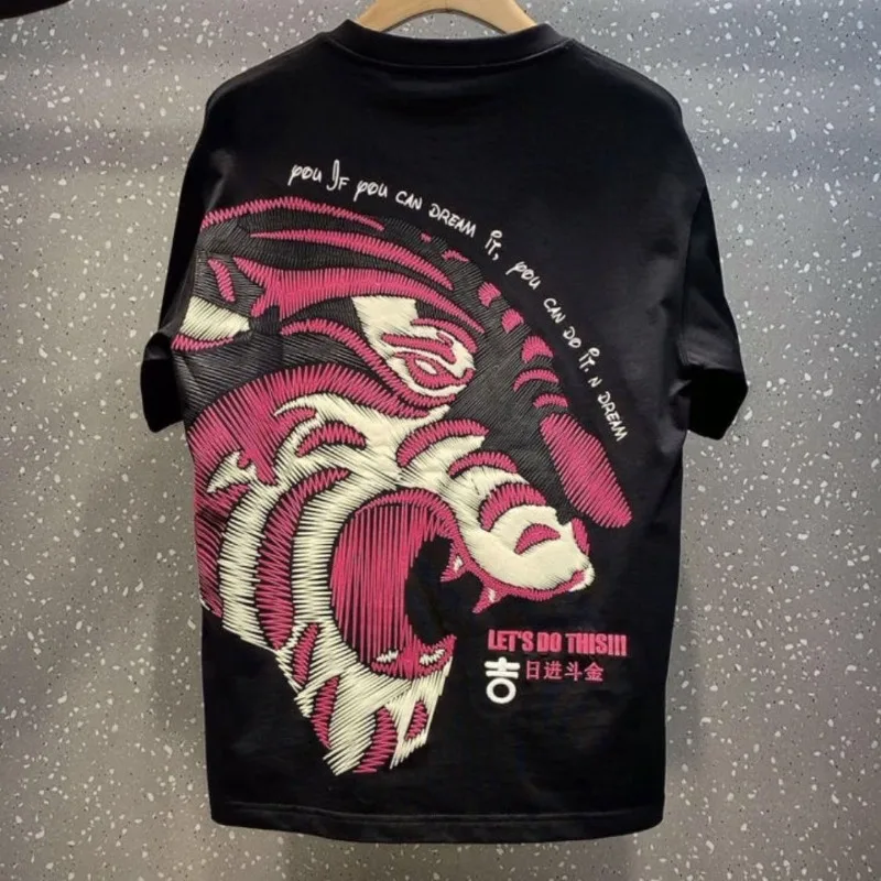 2025 New Round Neck Loose Short Sleeved T-shirt for Men's Spring and Summer Fashion Embroidery Versatile Casual Top
2025 New Round Neck Loose Short Sleeved T-shirt for Men's Spring and Summer Fashion Embroidery Versatile Casual Top