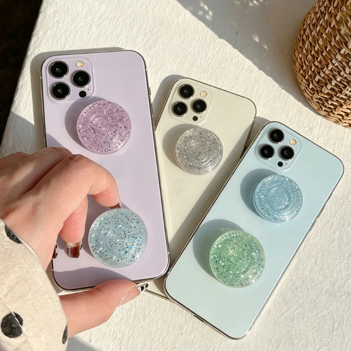 Solid Color Glitter Sequin Phone Pop Socket Stand, Retractable and Portable Desktop Stand for Watching Shows, Creative and Simple Design
Solid Color Glitter Sequin Phone Pop Socket Stand, Retractable and Portable Desktop Stand for Watching Shows, Creative and Simple Design