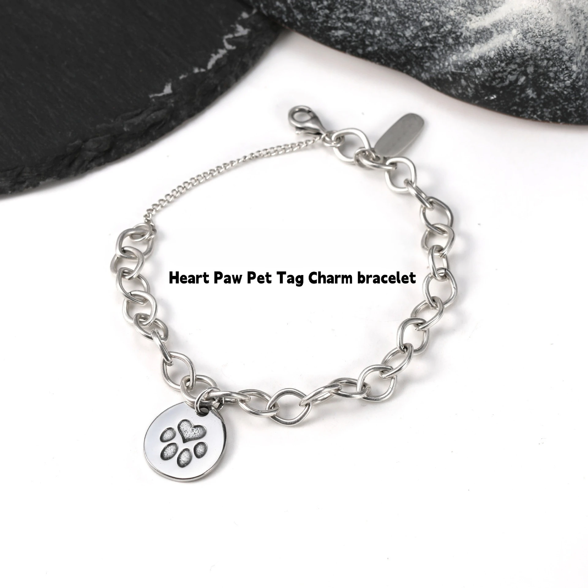 S925 Silver Heart Paw Print Round Pet Tag Charm Bracelet, Pet Lover Warm High Sense Fashion Jewelry 2026
S925 Silver Heart Paw Print Round Pet Tag Charm Bracelet, Pet Lover Warm High Sense Fashion Jewelry 2026