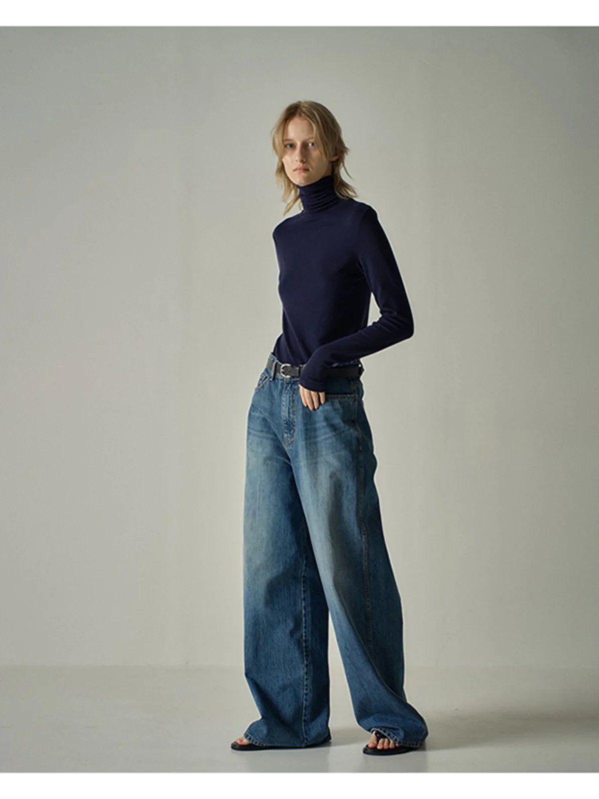 High Waist Straight Leg Dark Wash Denim Pants Spring Autumn Simple Design BF Style Wide Leg Pants Lengthened Women's Jeans
High Waist Straight Leg Dark Wash Denim Pants Spring Autumn Simple Design BF Style Wide Leg Pants Lengthened Women's Jeans