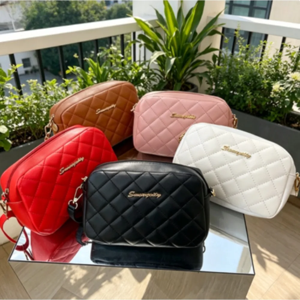 2026 Tassel Women's Small Crossbody Bag Trend Diamond Grid Embroidery Camera Women's Shoulder Bag Fashion Chain Crossbody Bag
2026 Tassel Women's Small Crossbody Bag Trend Diamond Grid Embroidery Camera Women's Shoulder Bag Fashion Chain Crossbody Bag