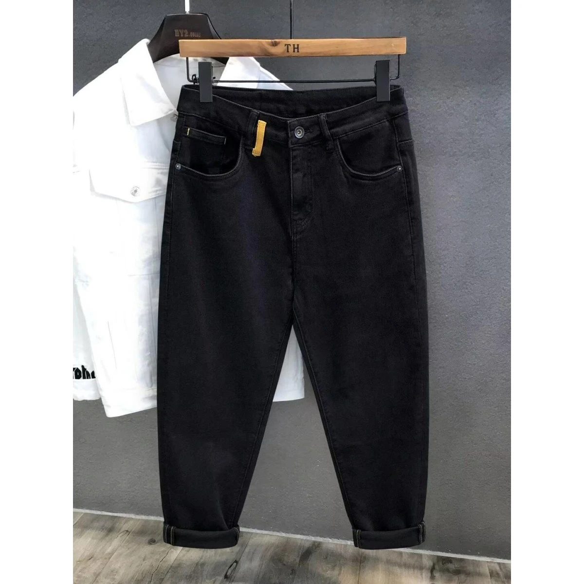Washed Vintage American Street Jeans Men's Spring Autumn Straight Loose High Street Vibe Long Pants Youth Fashion Cotton Poly...
Washed Vintage American Street Jeans Men's Spring Autumn Straight Loose High Street Vibe Long Pants Youth Fashion Cotton Poly...