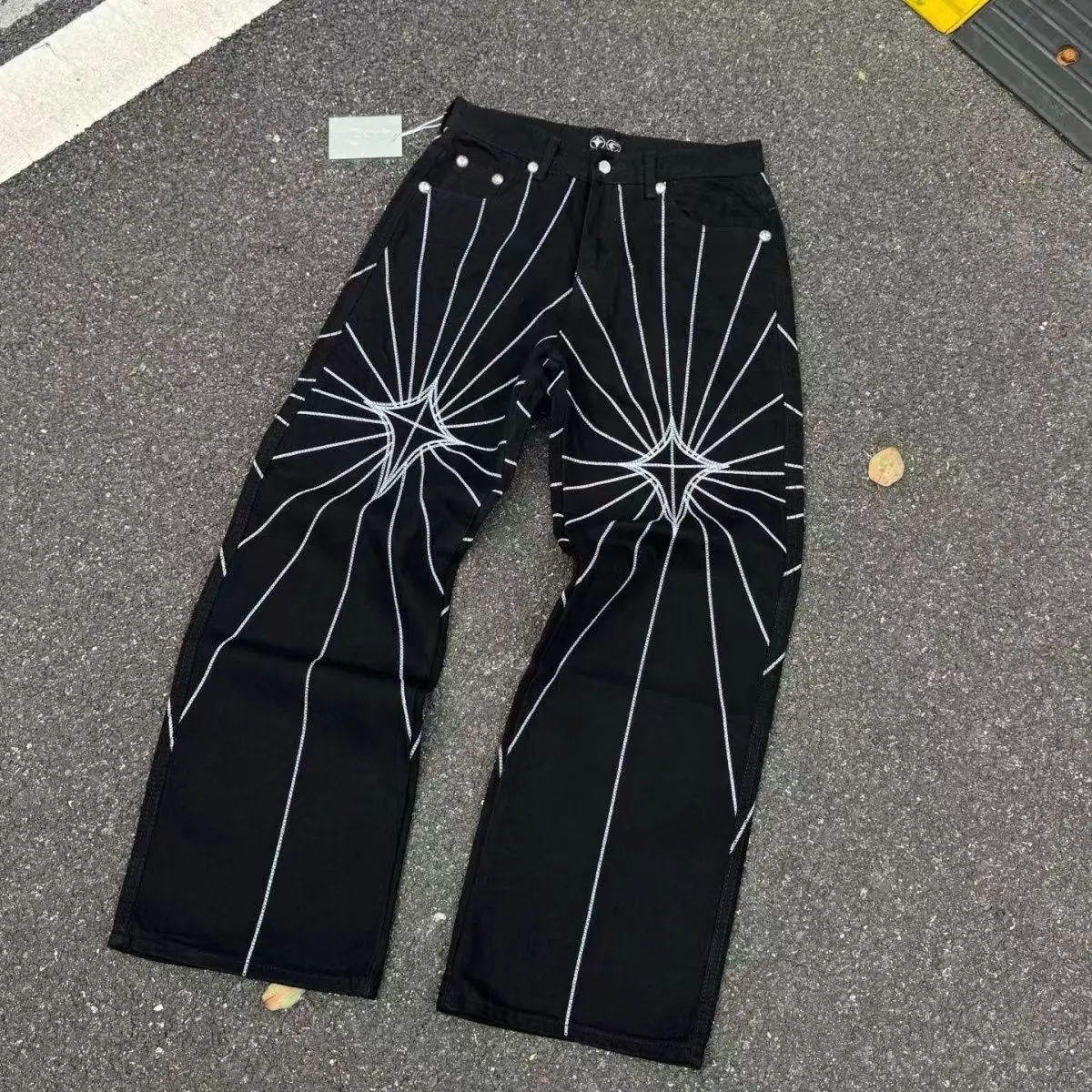 Reflective Stitching Embroidered Loose Straight Leg Jeans Men's Retro American Sle Spider Web Pattern Casual Wear Denim
Reflective Stitching Embroidered Loose Straight Leg Jeans Men's Retro American Sle Spider Web Pattern Casual Wear Denim