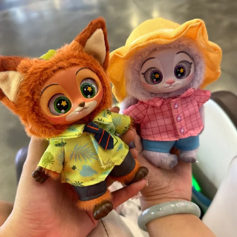 В наличии Zootopia слепая коробка ПВХ милый Ник Джуди фигурка Zootopia плюшевая виниловая кукла загадочные аниме фигурки подарки на день рождения игрушки
В наличии Zootopia слепая коробка ПВХ милый Ник Джуди фигурка Zootopia плюшевая виниловая кукла загадочные аниме фигурки подарки на день рождения игрушки