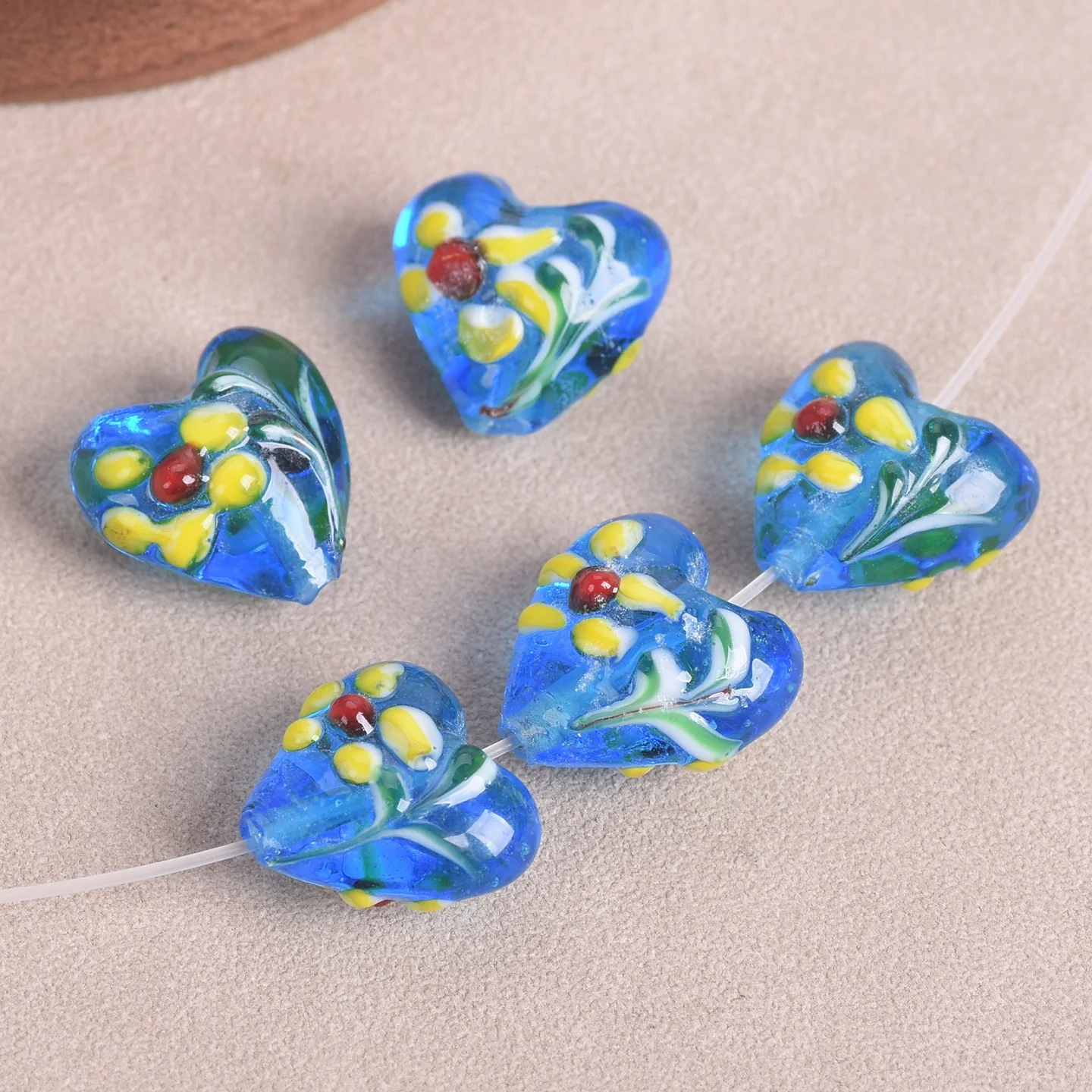 5Pcs Handmade Love Heart Shape 16x14mm Flower Pattern Lampwork Glass Loose Beads for Jewelry Making DIY Crafts Findings
5Pcs Handmade Love Heart Shape 16x14mm Flower Pattern Lampwork Glass Loose Beads for Jewelry Making DIY Crafts Findings