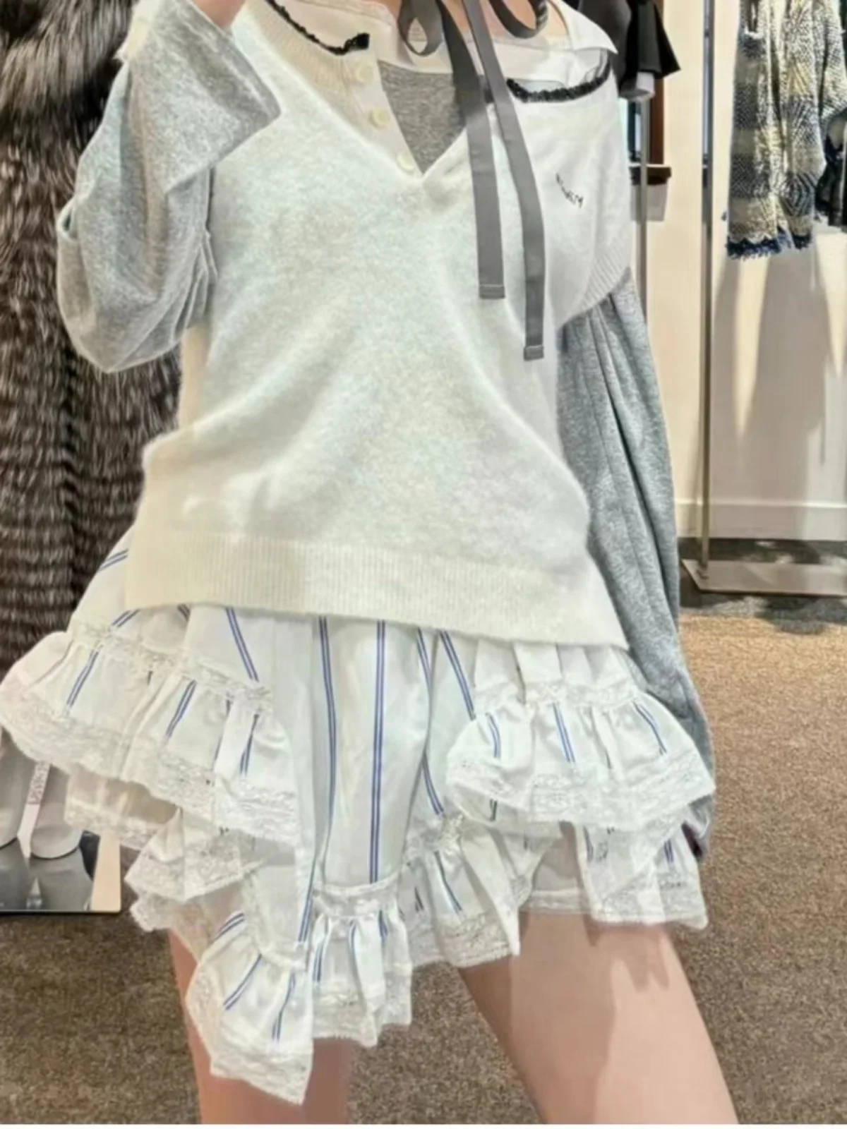 Casual Style Cotton Lace Trim Skirt Irregular Stripes Puffy Skirt Women's Fashion City Walk Spring Summer 2024
Casual Style Cotton Lace Trim Skirt Irregular Stripes Puffy Skirt Women's Fashion City Walk Spring Summer 2024