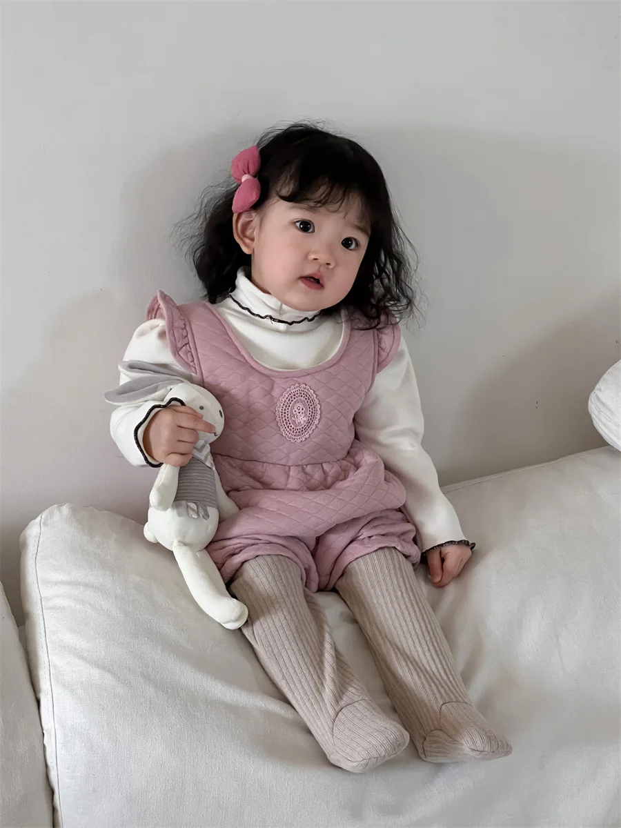 2024 Winter New Baby Girl Cute Lace Collar Fleece Bodysuit Plus Velvet Thick Newborn Toddler Sleeveless Warm Jumpsuit 0-24M
2024 Winter New Baby Girl Cute Lace Collar Fleece Bodysuit Plus Velvet Thick Newborn Toddler Sleeveless Warm Jumpsuit 0-24M