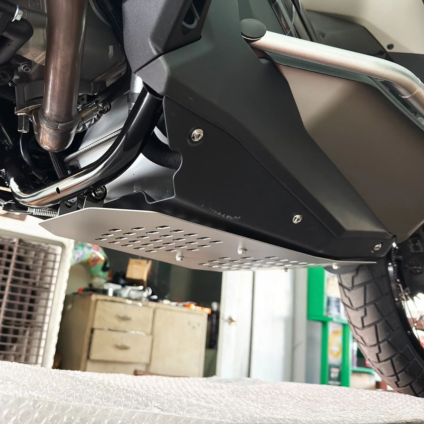 Suitable for 2026 ZONTES 368G modified frame bottom protection plate, stainless steel bottom protection plate accessories
Suitable for 2026 ZONTES 368G modified frame bottom protection plate, stainless steel bottom protection plate accessories
