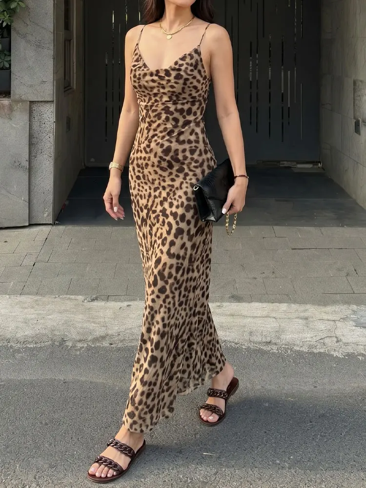 HH Women Elegant Sleeveless Backless Summer Sling Long Dress Leopard Print Retro Slim A-Line Dress 2026 Beach Vacation Dresses
HH Women Elegant Sleeveless Backless Summer Sling Long Dress Leopard Print Retro Slim A-Line Dress 2026 Beach Vacation Dresses