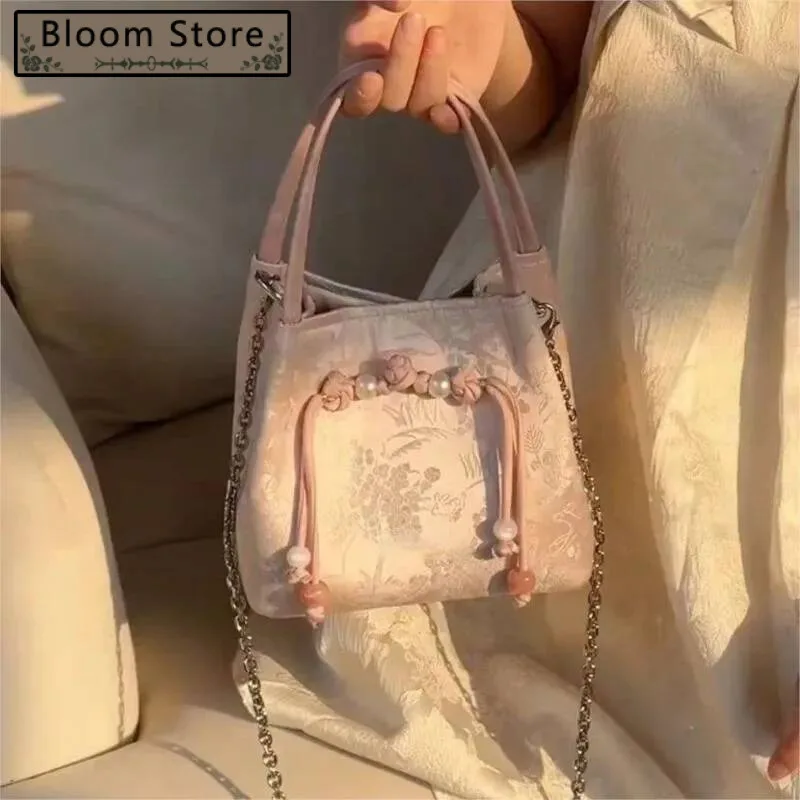 Bloom Fairy Core Pink Bucket Purse Women Chinese Style Handle Chic Y2k Crossbody Bags Female Haruku Aesthetic Mini Bag
Bloom Fairy Core Pink Bucket Purse Women Chinese Style Handle Chic Y2k Crossbody Bags Female Haruku Aesthetic Mini Bag