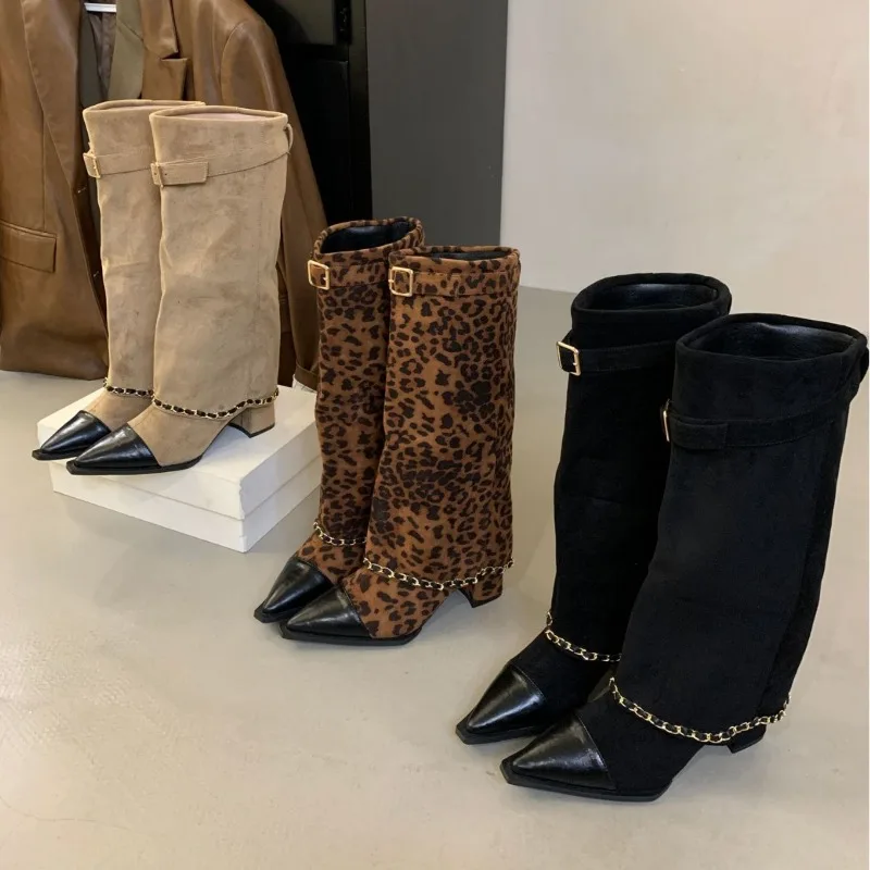 Metal Chain Long Boots Thick Heels Pointed Top Imitation Suede PantsTube Boots Autumn/Winter Flower High Heels Knight Boots35-39
Metal Chain Long Boots Thick Heels Pointed Top Imitation Suede PantsTube Boots Autumn/Winter Flower High Heels Knight Boots35-39