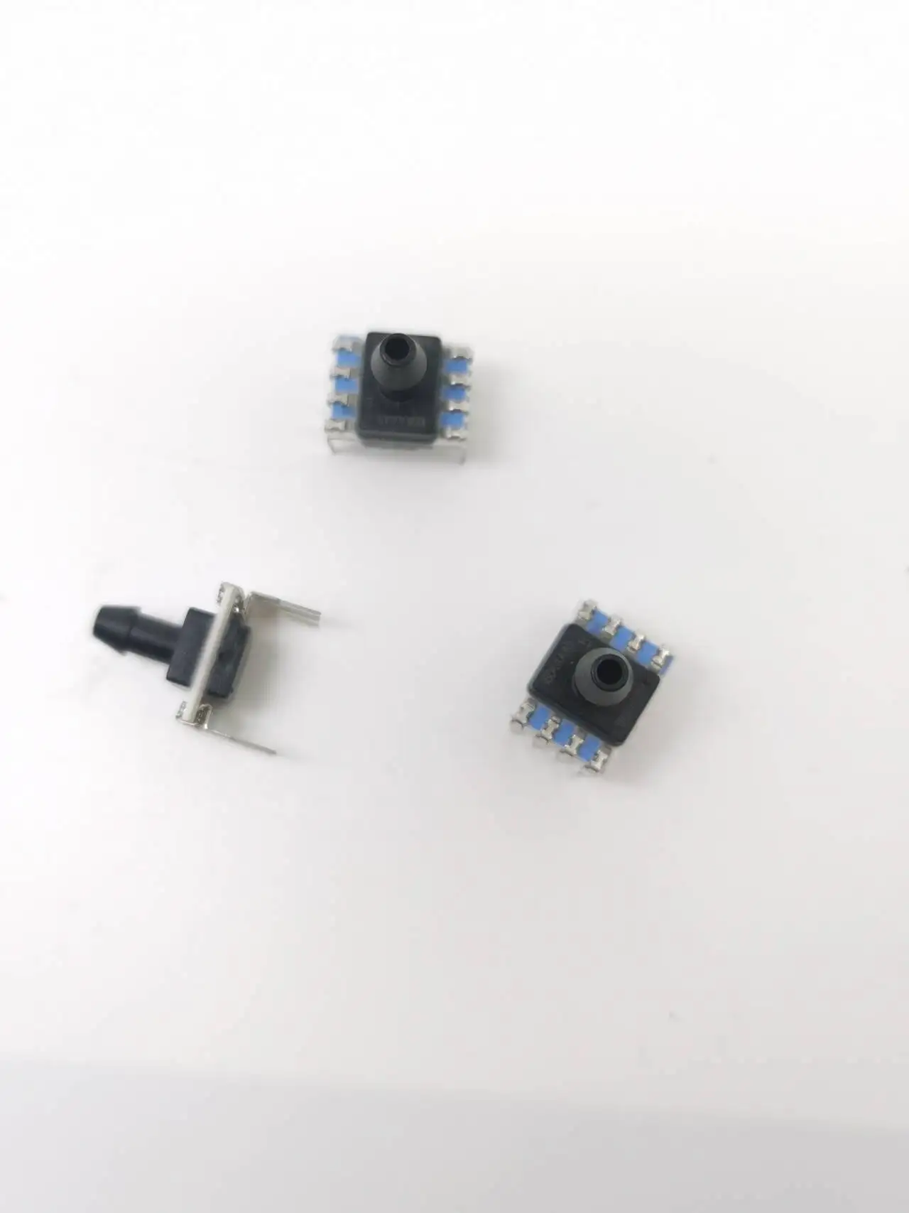 HSCDJJD004NDSA3 авторизованные датчики давления агента Honeywell, новые оригинальные, быстрая доставка
HSCDJJD004NDSA3 авторизованные датчики давления агента Honeywell, новые оригинальные, быстрая доставка