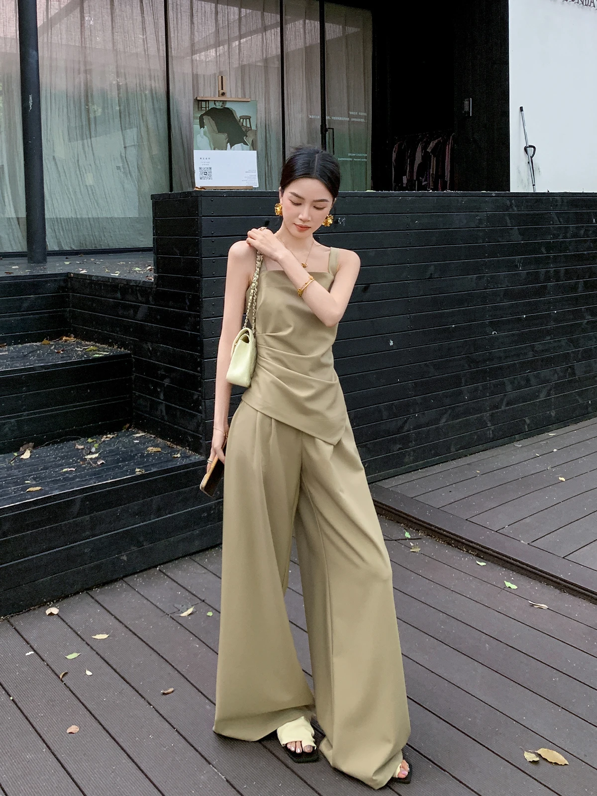 Винтажный комплект Binguo: жилет с асимметричными бретелями цвета хаки и широкие брюки. Новинка весенней коллекции для женщин. Модный комплект из полиэстера. Длинные брюки.
Винтажный комплект Binguo: жилет с асимметричными бретелями цвета хаки и широкие брюки. Новинка весенней коллекции для женщин. Модный комплект из полиэстера. Длинные брюки.