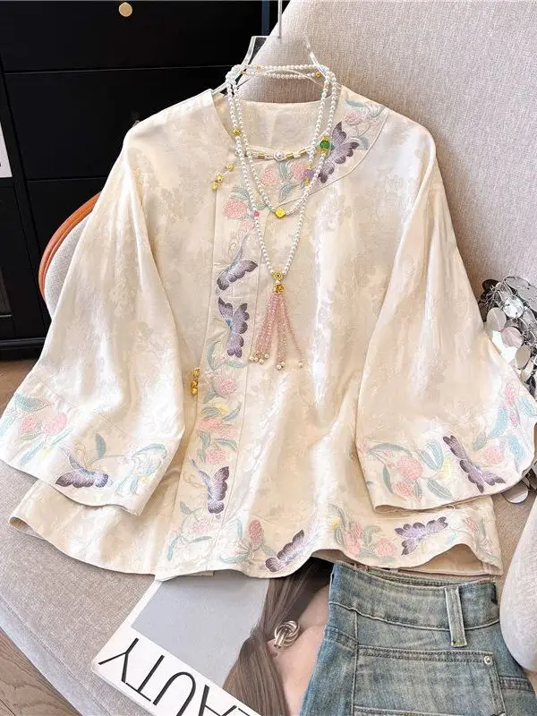 New Chinese Style Embroidered Shirt Women's Spring Autumn plus Size Slimming Button up Top Loose Fit Casual round Neck
New Chinese Style Embroidered Shirt Women's Spring Autumn plus Size Slimming Button up Top Loose Fit Casual round Neck