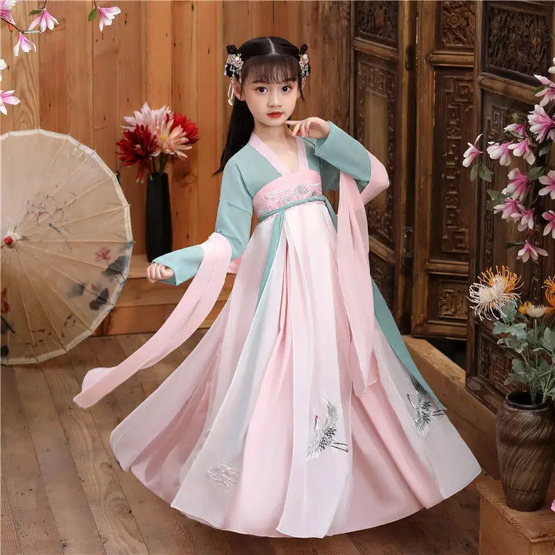 Детская одежда в китайском стиле Hanfu для девочек, ретро Одежда для младенцев Тан, одежда для маленьких девочек в старинном стиле, юбка
Детская одежда в китайском стиле Hanfu для девочек, ретро Одежда для младенцев Тан, одежда для маленьких девочек в старинном стиле, юбка