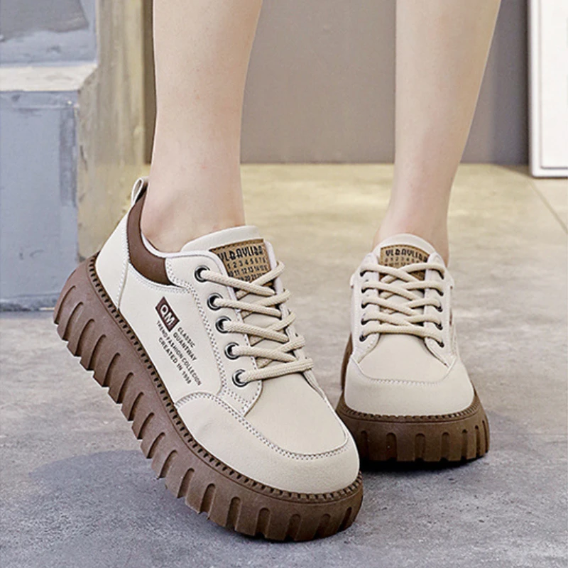 Women's Fashion Sneakers Luxury Designer Casual Sports Running Shoes Woman Trainers Thick Sole Sneaker Vulcanized Shoes Footwear
Women's Fashion Sneakers Luxury Designer Casual Sports Running Shoes Woman Trainers Thick Sole Sneaker Vulcanized Shoes Footwear