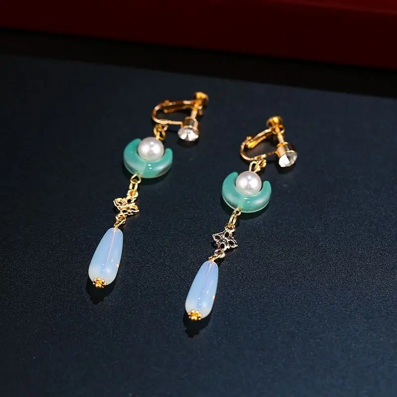 Китайские аксессуары для волос, головной убор для невесты Xiuhe, синяя атмосферная заколка с кисточками, свадебный Cheongsam Hanfu, новогодний подарок для семьи
Китайские аксессуары для волос, головной убор для невесты Xiuhe, синяя атмосферная заколка с кисточками, свадебный Cheongsam Hanfu, новогодний подарок для семьи