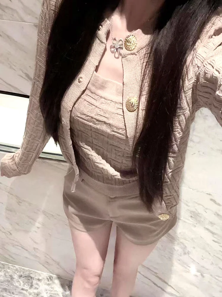 Knitted Crop Top And Cardigan Set with Shiny Thread Embroidery for Women Spring Commute Style Slim Fit Shoulder Pad...
Knitted Crop Top And Cardigan Set with Shiny Thread Embroidery for Women Spring Commute Style Slim Fit Shoulder Pad...