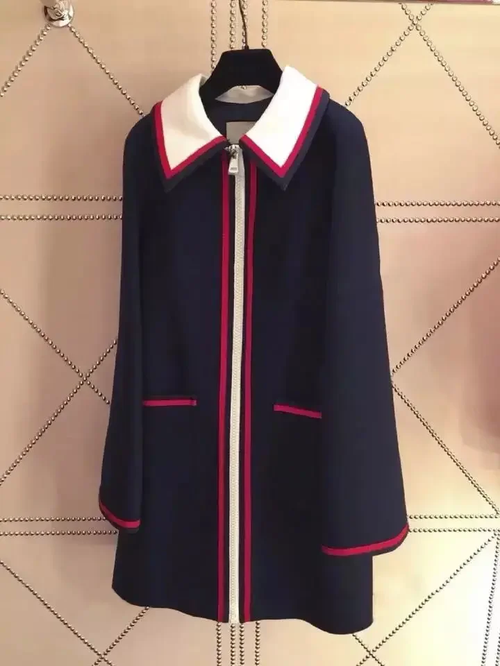 New Sense atmosphere fund autumn winters retro classic temperament lapel long coat of color wool A word
New Sense atmosphere fund autumn winters retro classic temperament lapel long coat of color wool A word