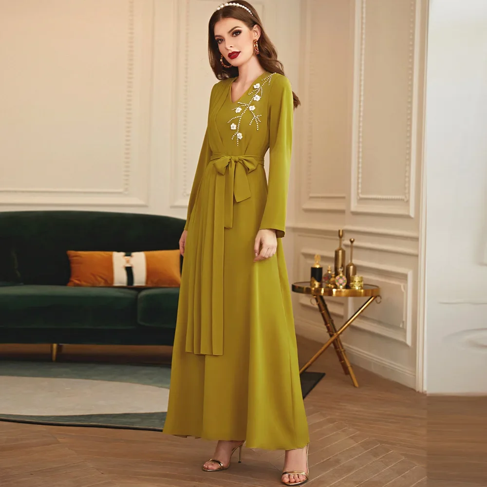 Dubai Elegant Beading Long Dress Casual V-neck Abaya Ramadan Islamic Vestido Muslim Women Arab Maxi Robe Gown Middle East Gown
Dubai Elegant Beading Long Dress Casual V-neck Abaya Ramadan Islamic Vestido Muslim Women Arab Maxi Robe Gown Middle East Gown