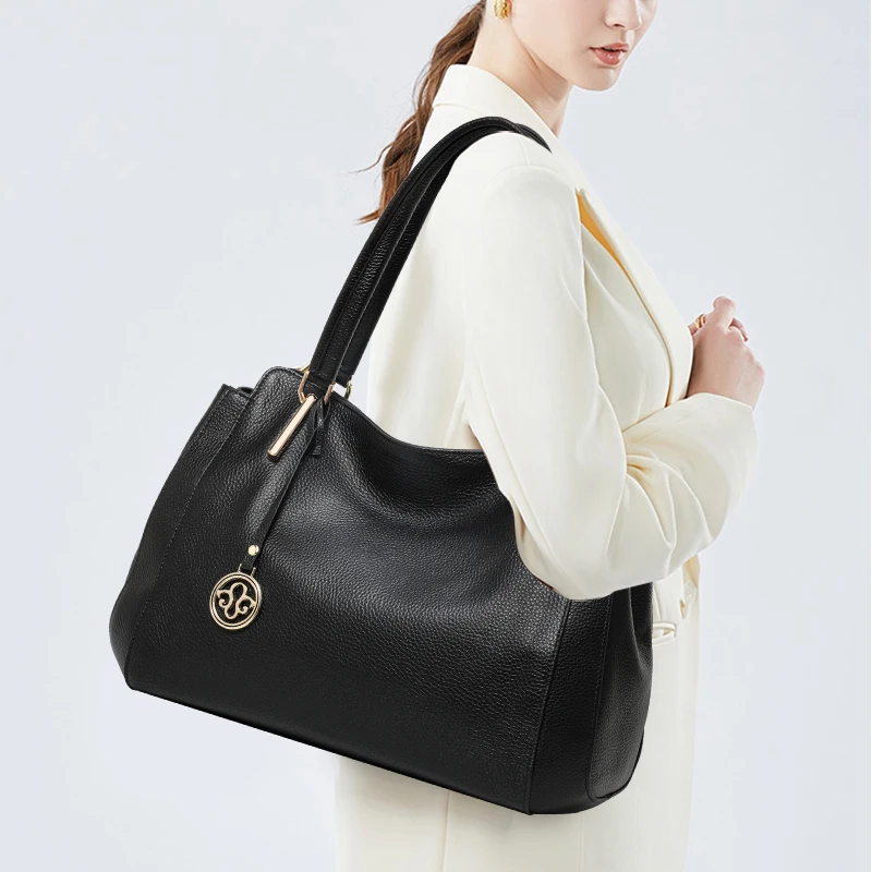 Aidrani Genuine leather women's tote bag, solid color, large capacity cowhide handbag, casual shoulder bag
Aidrani Genuine leather women's tote bag, solid color, large capacity cowhide handbag, casual shoulder bag
