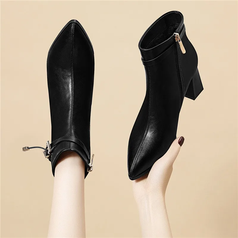 Women's Black Ankle Boots Pointed Toe Block Heel 6-8CM Microfiber Side Zipper Buckle Strap Fleece Lined Winter Casual Shoes
Women's Black Ankle Boots Pointed Toe Block Heel 6-8CM Microfiber Side Zipper Buckle Strap Fleece Lined Winter Casual Shoes
