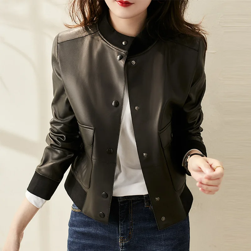 2024 New Haining Temperament Round Neck Thread Modified Straight Sheepskin Leather Women's Coat
2024 New Haining Temperament Round Neck Thread Modified Straight Sheepskin Leather Women's Coat